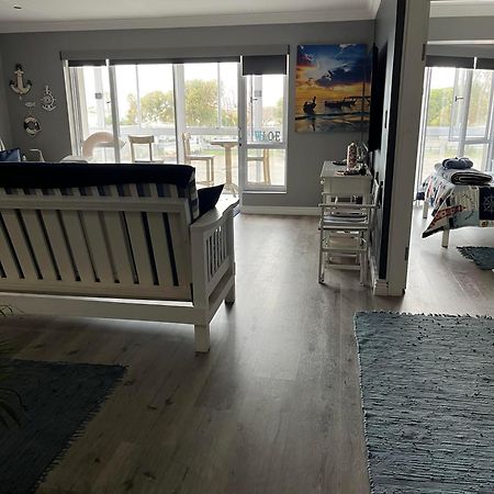 Modern Apartment Walking Distance To Main Beach Restaurants And Other Amenities Джефрис-Бей Экстерьер фото