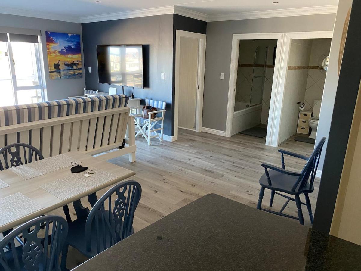 Modern Apartment Walking Distance To Main Beach Restaurants And Other Amenities Джефрис-Бей Экстерьер фото