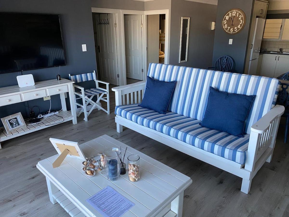Modern Apartment Walking Distance To Main Beach Restaurants And Other Amenities Джефрис-Бей Экстерьер фото