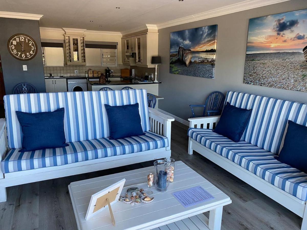 Modern Apartment Walking Distance To Main Beach Restaurants And Other Amenities Джефрис-Бей Экстерьер фото
