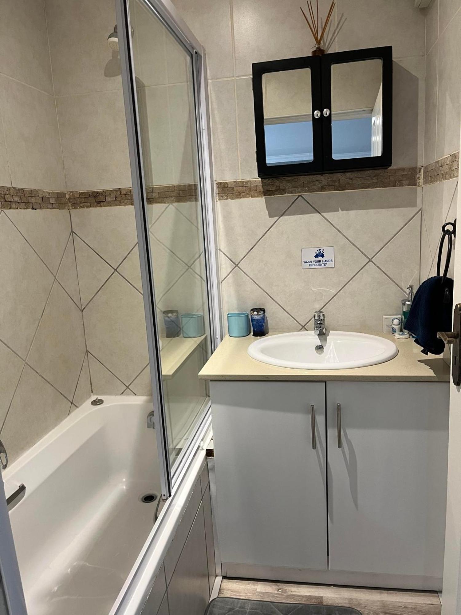 Modern Apartment Walking Distance To Main Beach Restaurants And Other Amenities Джефрис-Бей Экстерьер фото